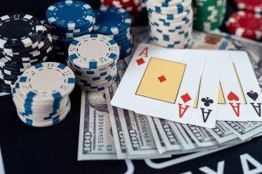 Live blackjack dealer table on suburwin showing real-time card dealing and player interface